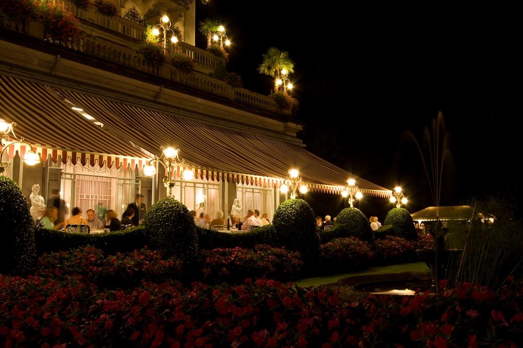 grand-hotel-des-iles-borromees-5-stelle-lago-maggiore-ristorante-sera