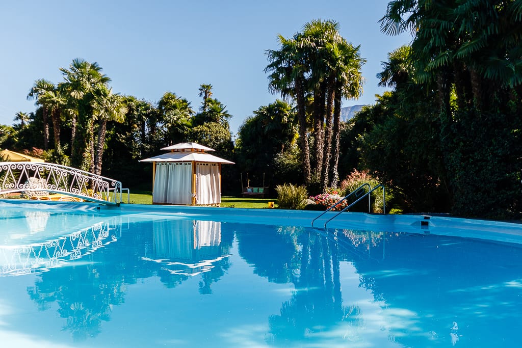 albergo-famiglie-losone-4-stelle-lago-maggiore-piscina-esterna