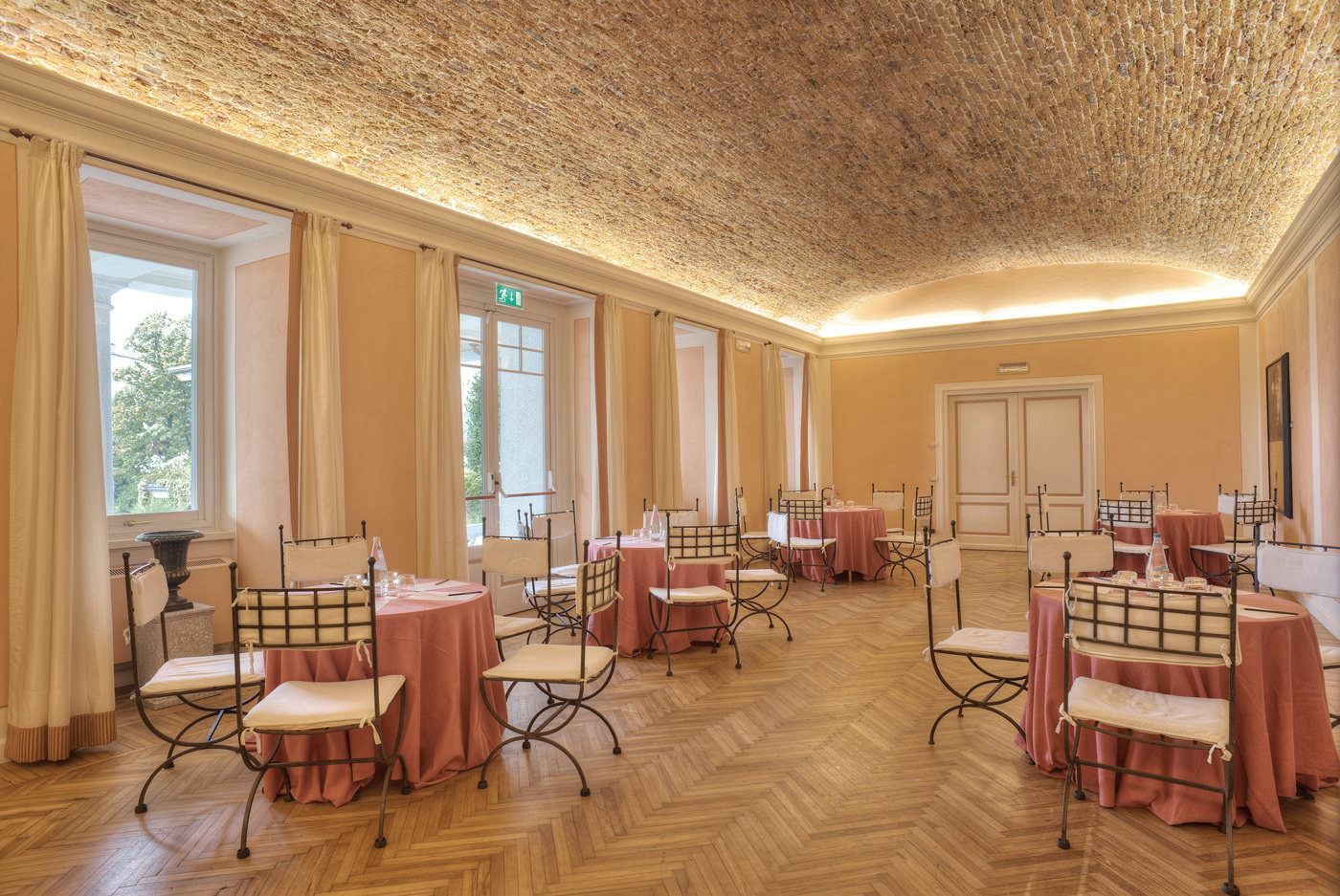 sala-rotary-meeting-hotel-majestic-lago-maggiore