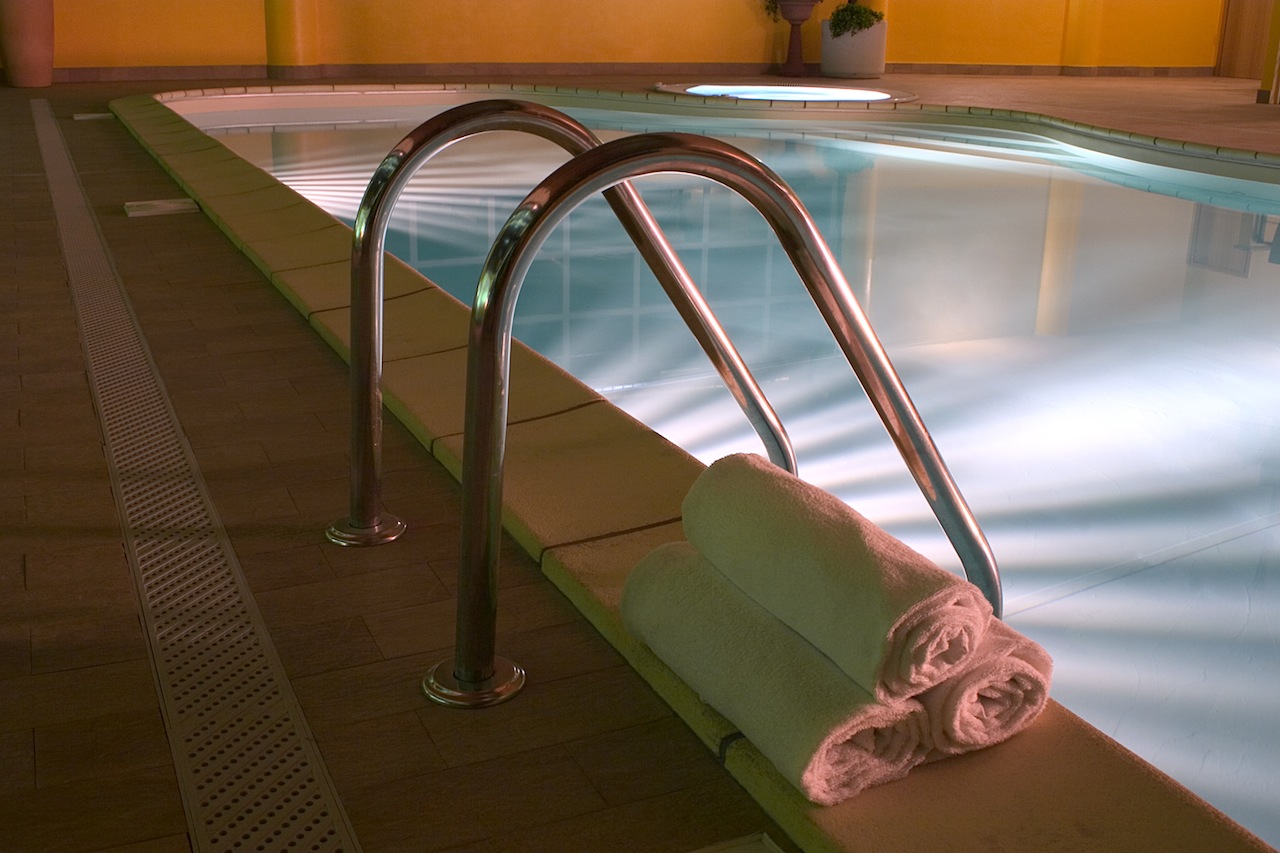 hotel-valgrande-lago-maggiore-piscina1