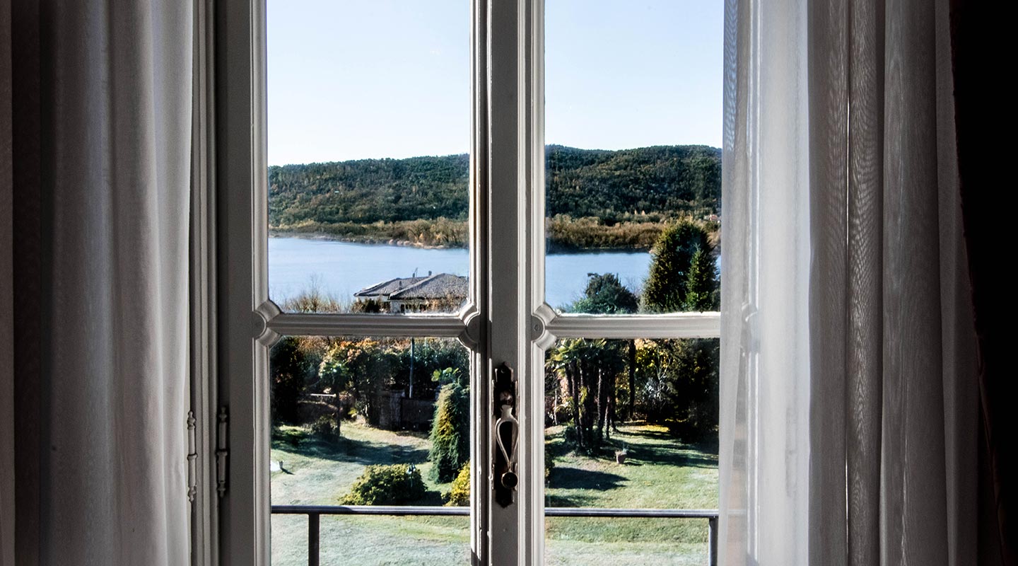 hotel-villa-borghi-spa-lago-maggiore-camera